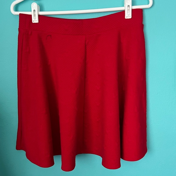 EUC Disney Flirty Pull-on Mini Skirt with Minnie Mouse Pattern - Picture 3 of 7